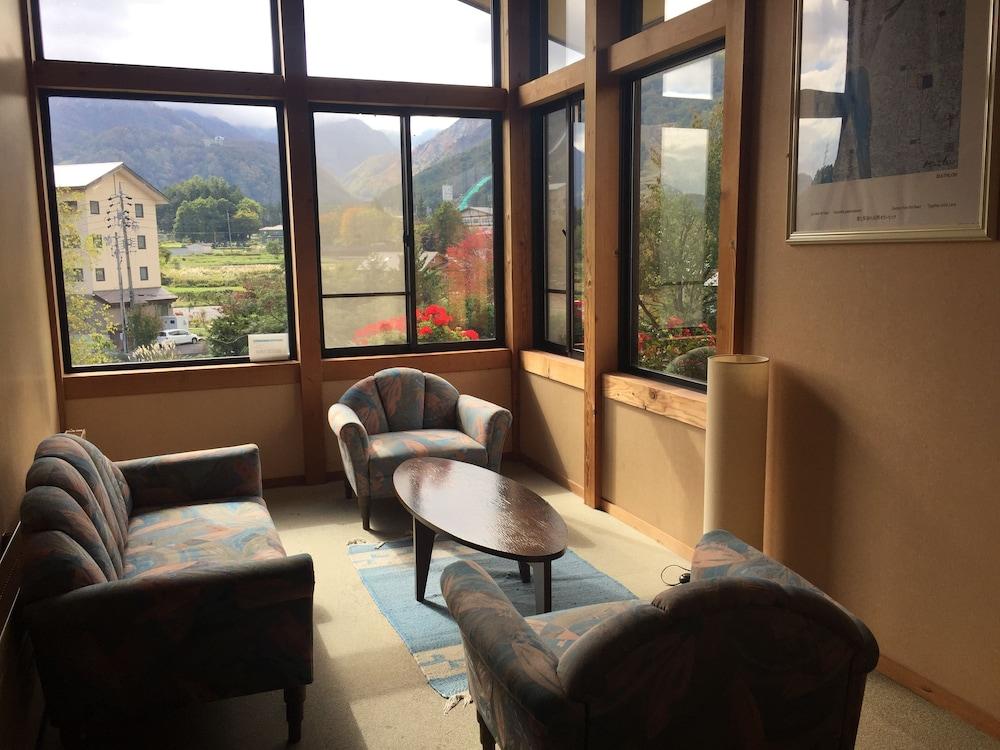 Hakuba Alpine Hotel Екстериор снимка